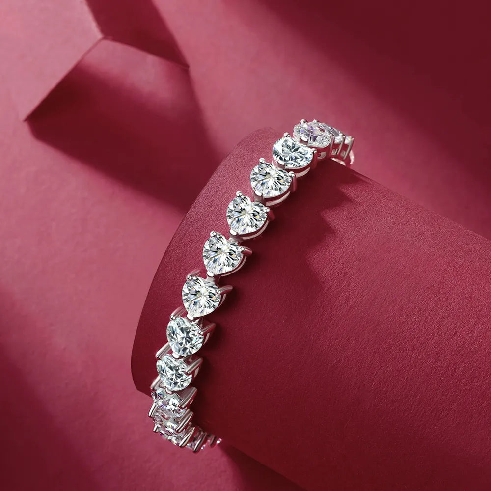 24 Carat Moissanite 925 Sterling Silver Heart Bracelet - Roe Creation