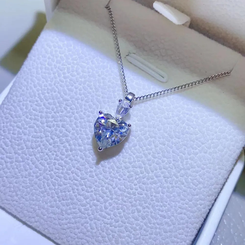 2 Carat Moissanite 925 Sterling Silver Heart Pendant Necklace - Roe Creation