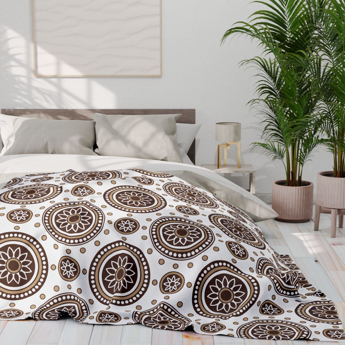Cozy Brown Floral Arctic Fleece Blanket - Perfect for Home Decor and Gifts