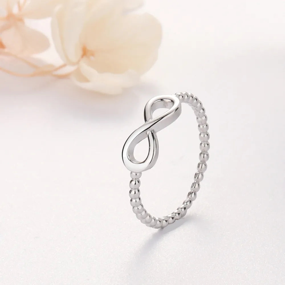 Number 8 Zircon 925 Sterling Silver Ring - Roe Creation