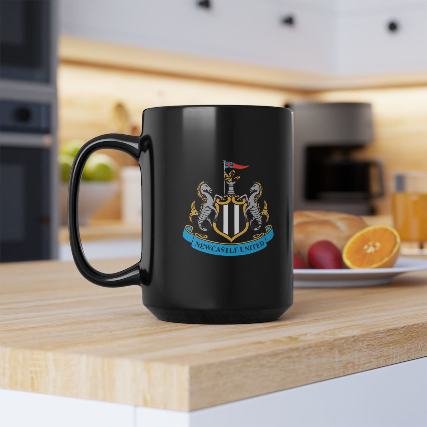 Newcastle United Crest Black Mug - 15oz Coffee Cup for Fans