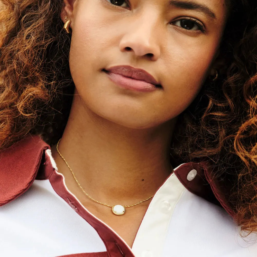Sporty Element Resin Necklace - Roe Creation