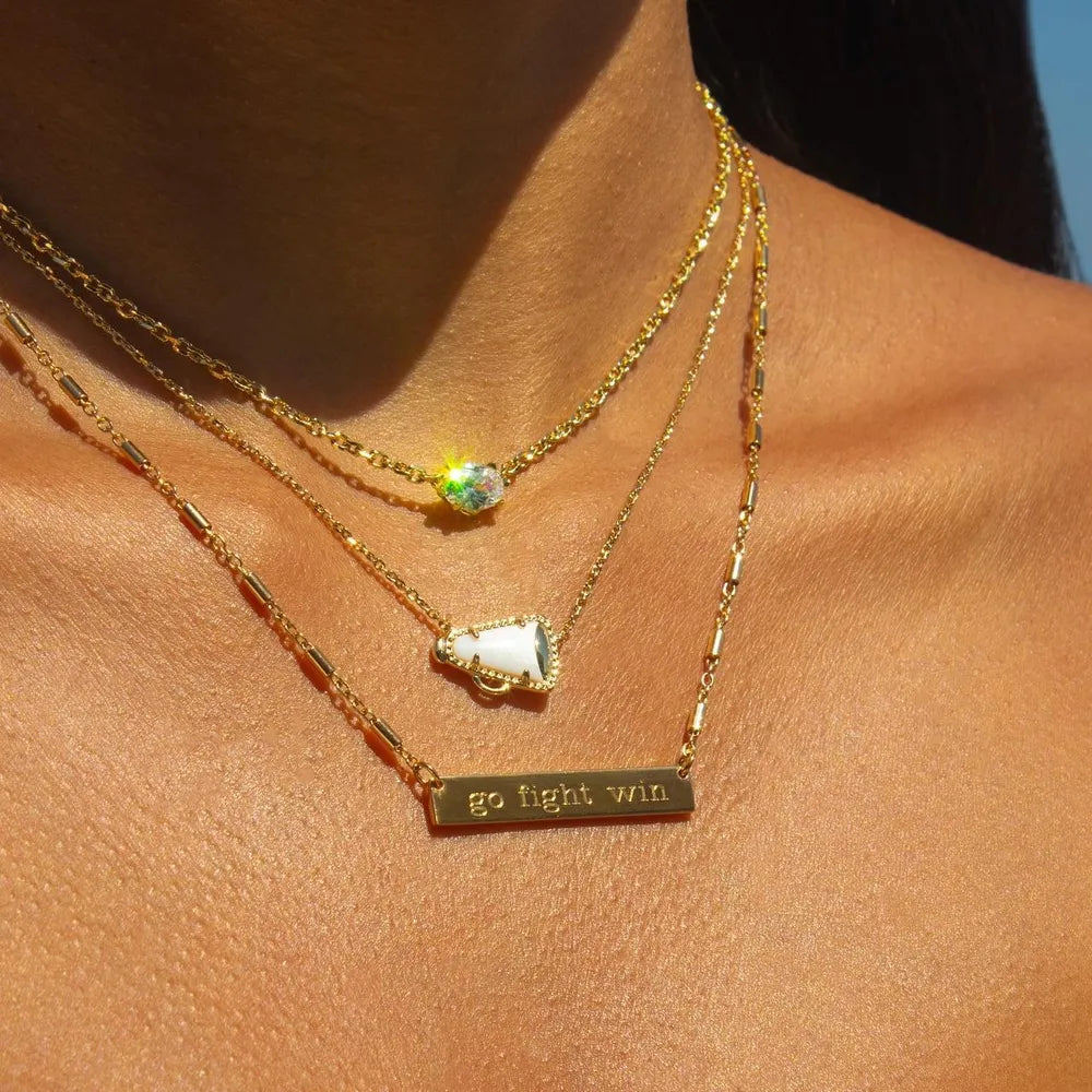 Sporty Element Resin Necklace - Roe Creation