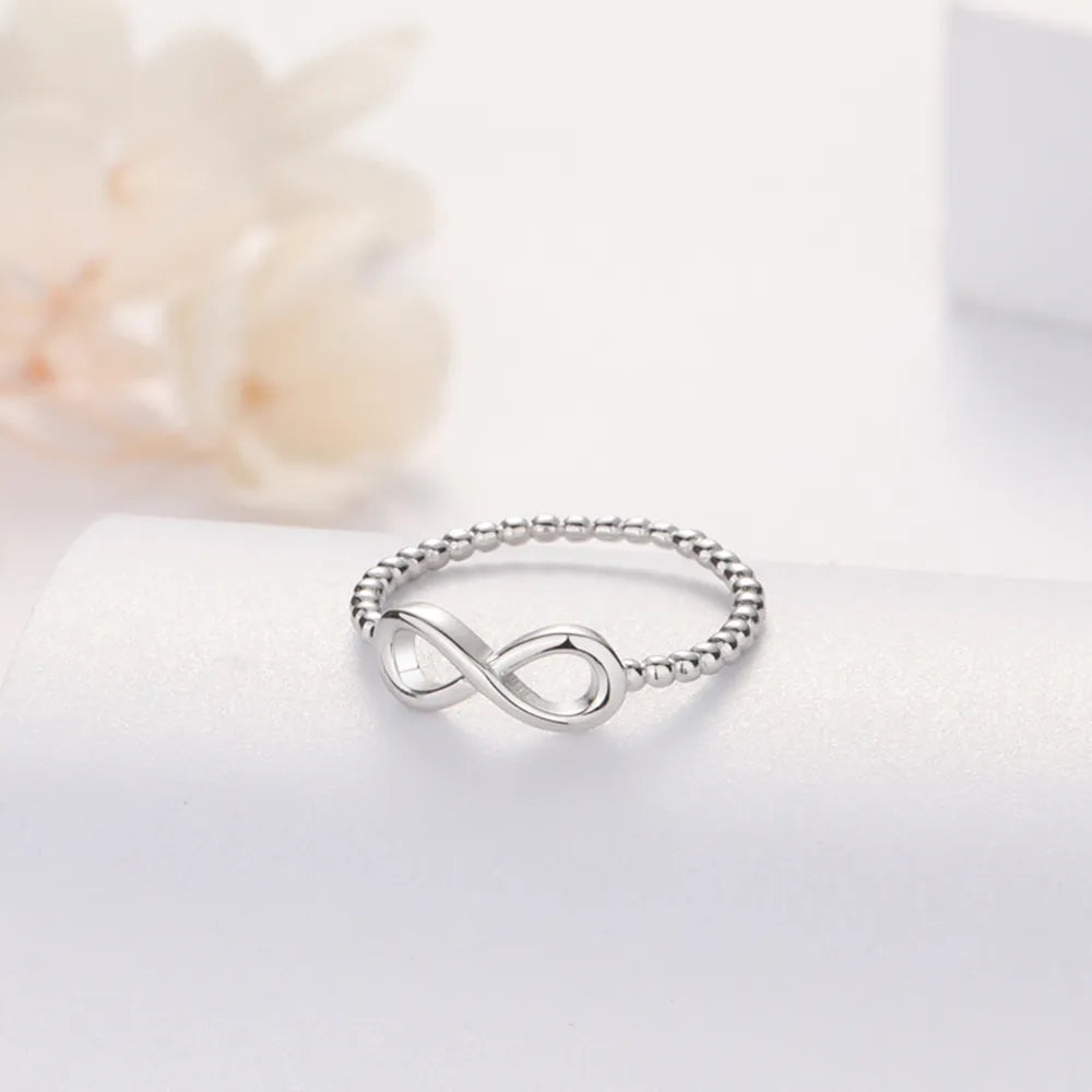 Number 8 Zircon 925 Sterling Silver Ring - Roe Creation