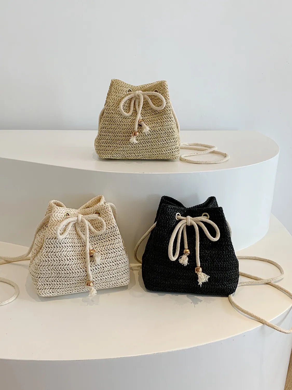 Straw Braided Bucket Bag with Drawstring Closure - Roe Creation
