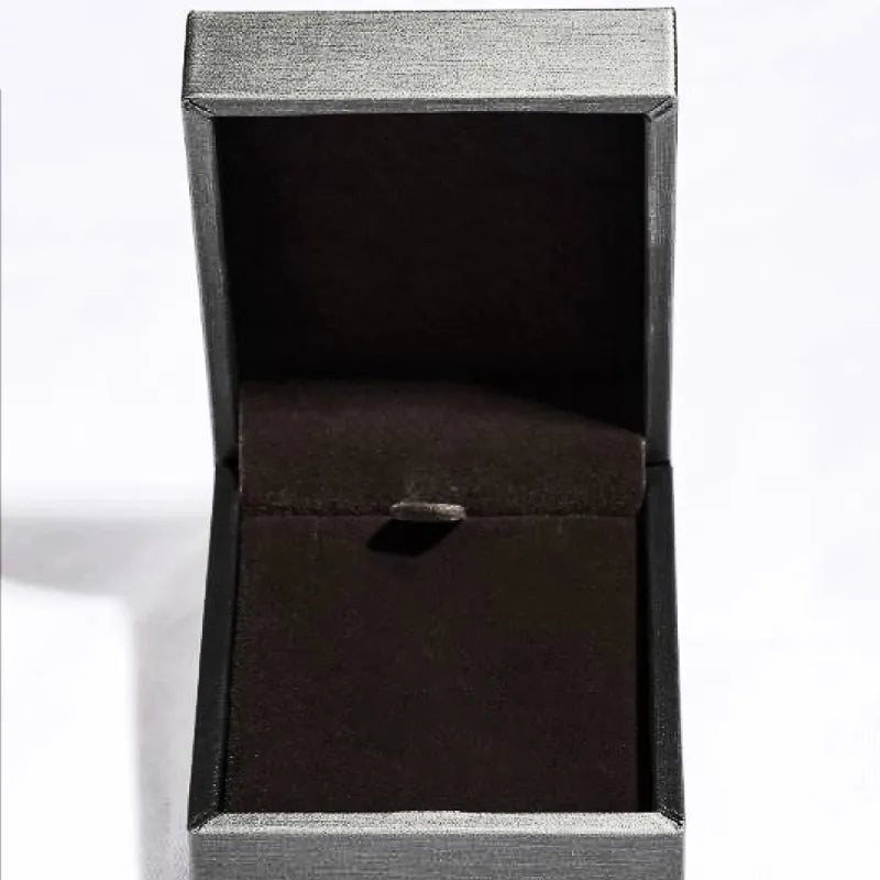 1.26 Carat Moissanite 925 Sterling Silver Geometric Shape Pendant Necklace - Roe Creation