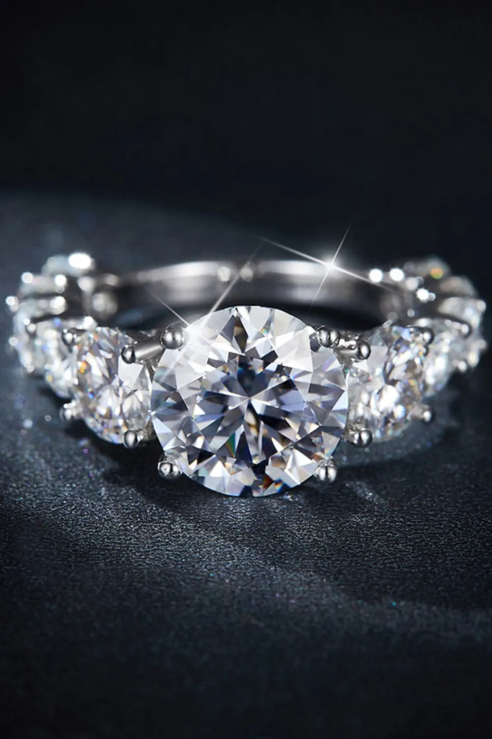 8 Carat Moissanite 925 Sterling Silver Ring - Roe Creation
