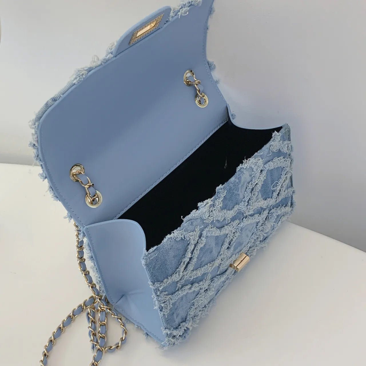 Frayed Edges Chain Crossbody Bag - Roe Creation