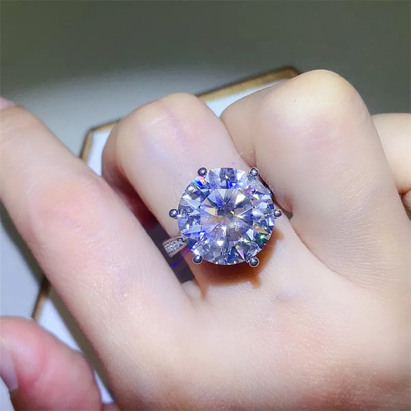 10 Carat Moissanite 925 Sterling Silver Ring - Roe Creation