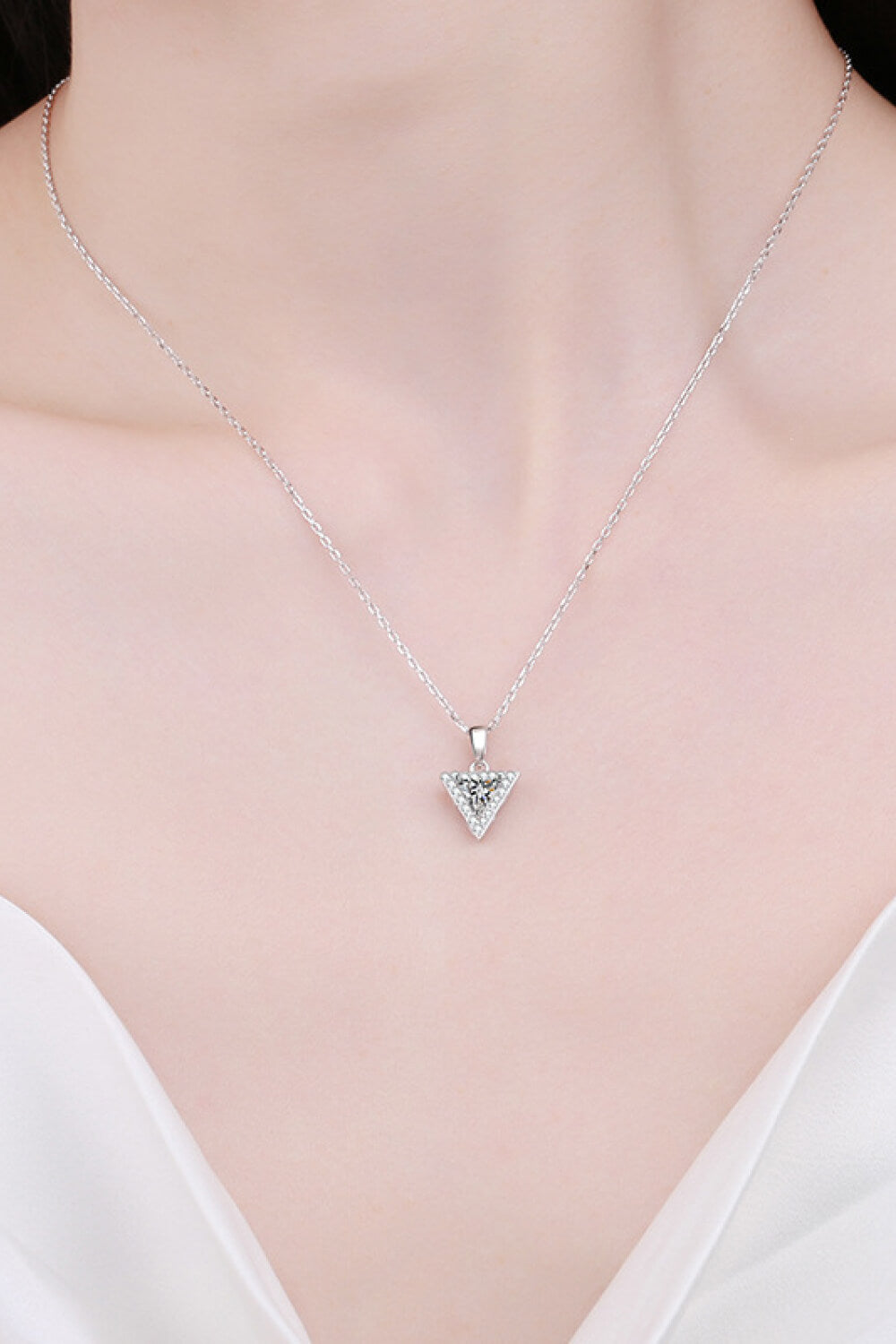 925 Sterling Silver Triangle Moissanite Pendant Necklace - Roe Creation