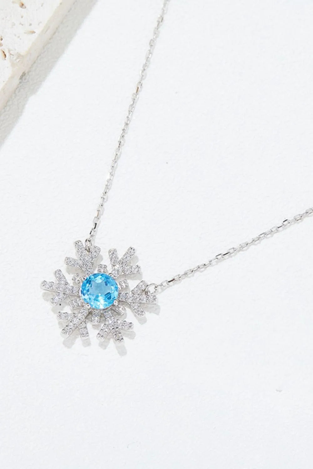 925 Sterling Silver Topaz Snowflake Shape Necklace - Roe Creation