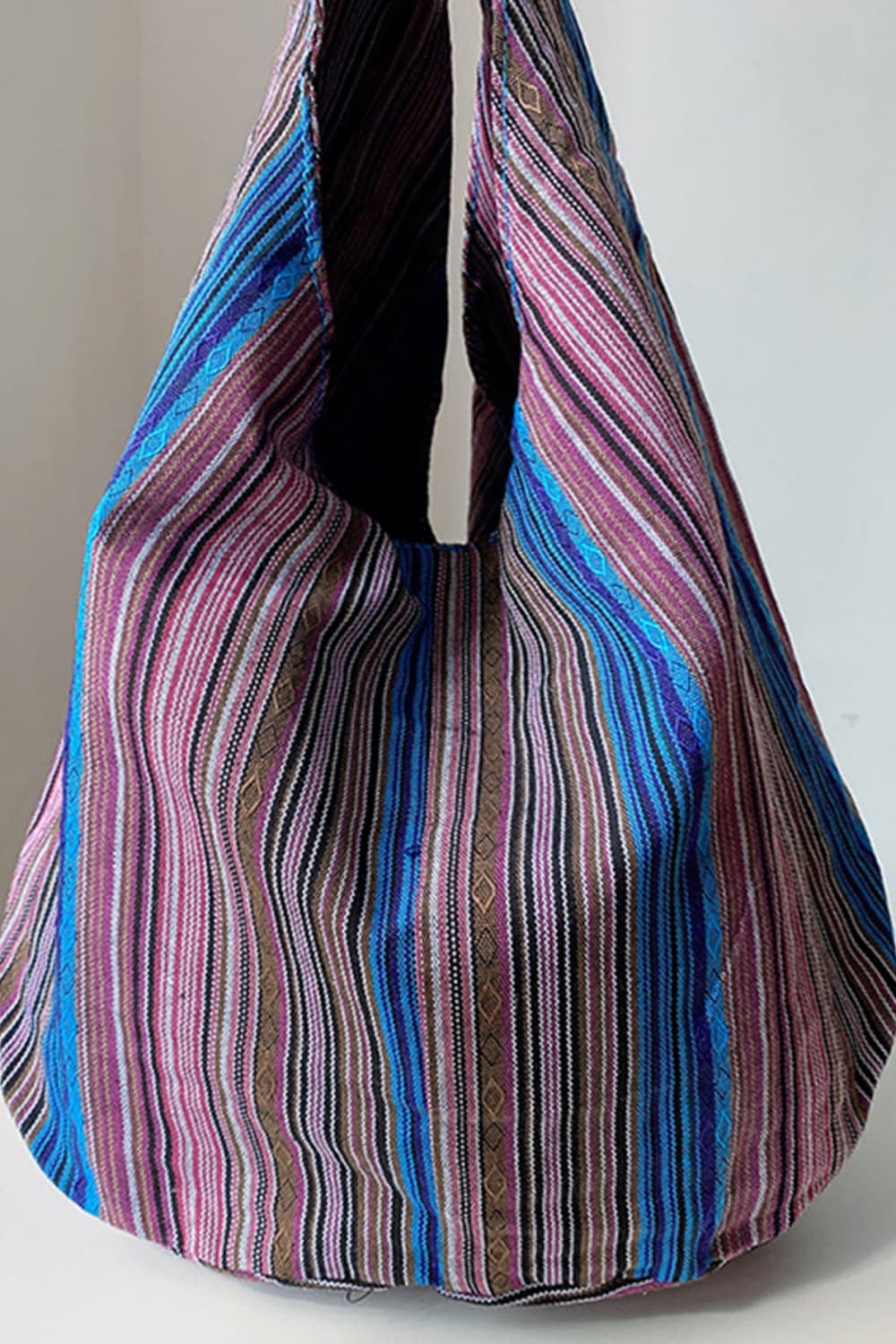 Large Canvas Crossbody Bag with Ethnic Pattern - Roe Creation