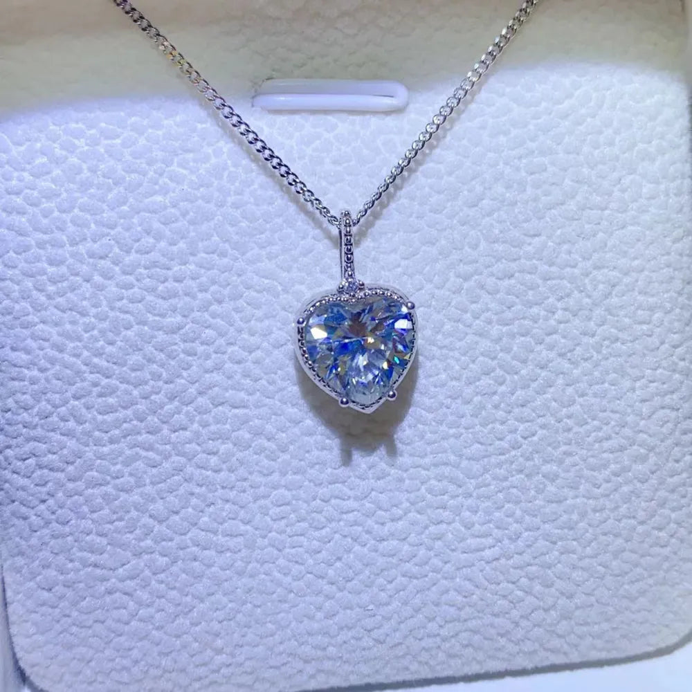 2 Carat Moissanite 925 Sterling Silver Necklace - Roe Creation
