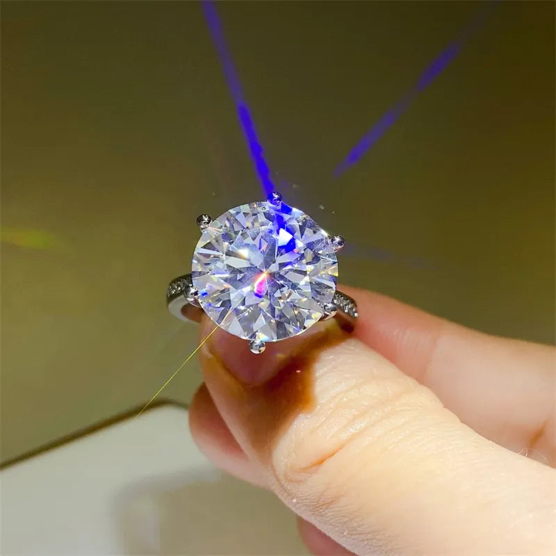 10 Carat Moissanite 925 Sterling Silver Ring - Roe Creation
