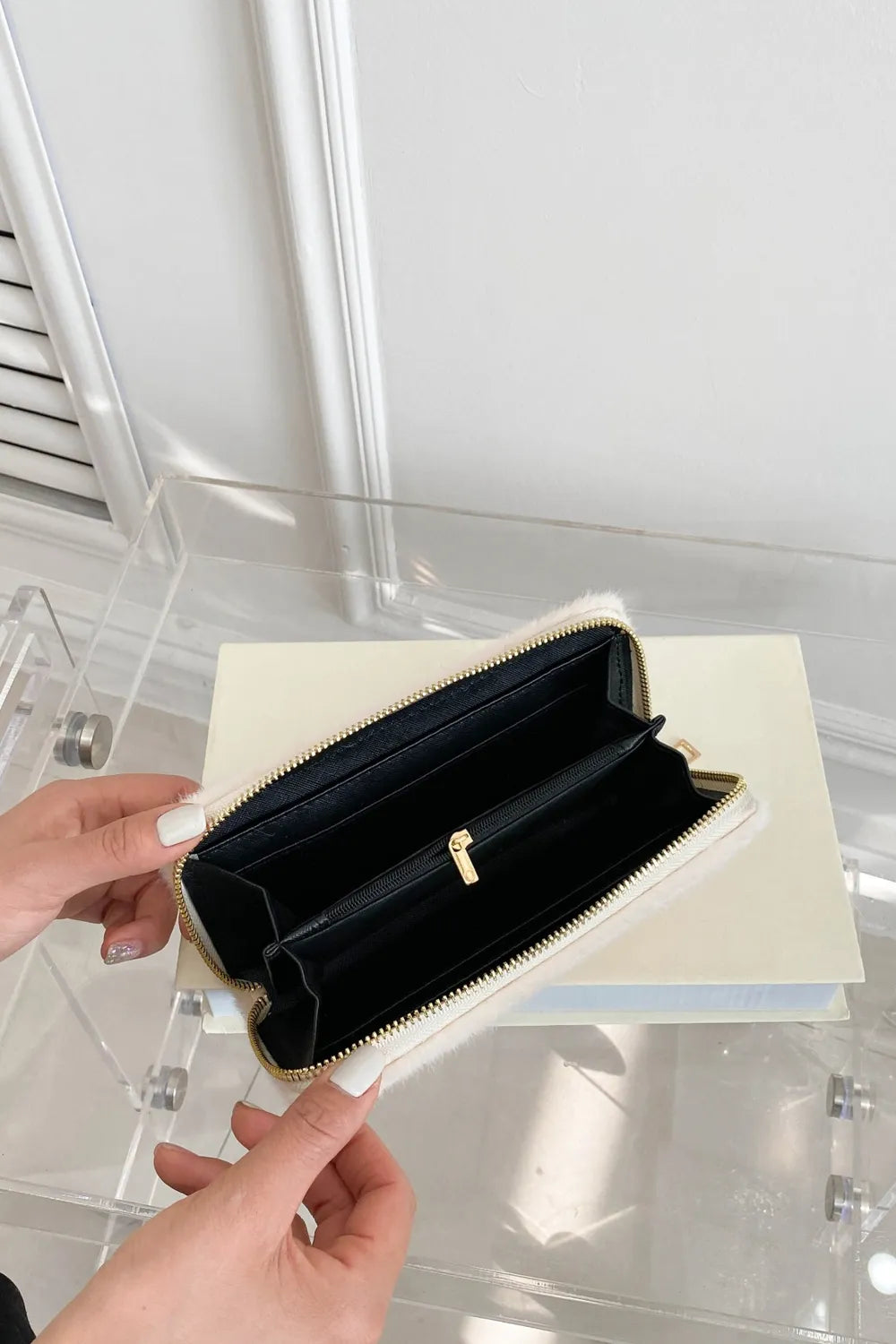 Solid Color Fluff Rectangle Wallet - Roe Creation