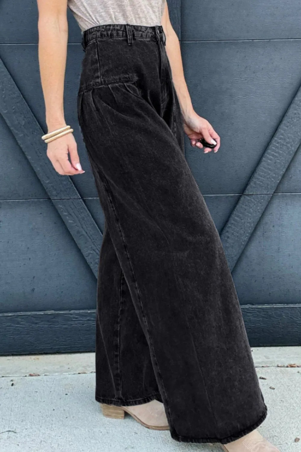High Rise Wide Leg Jeans with Pockets - Roe Creation