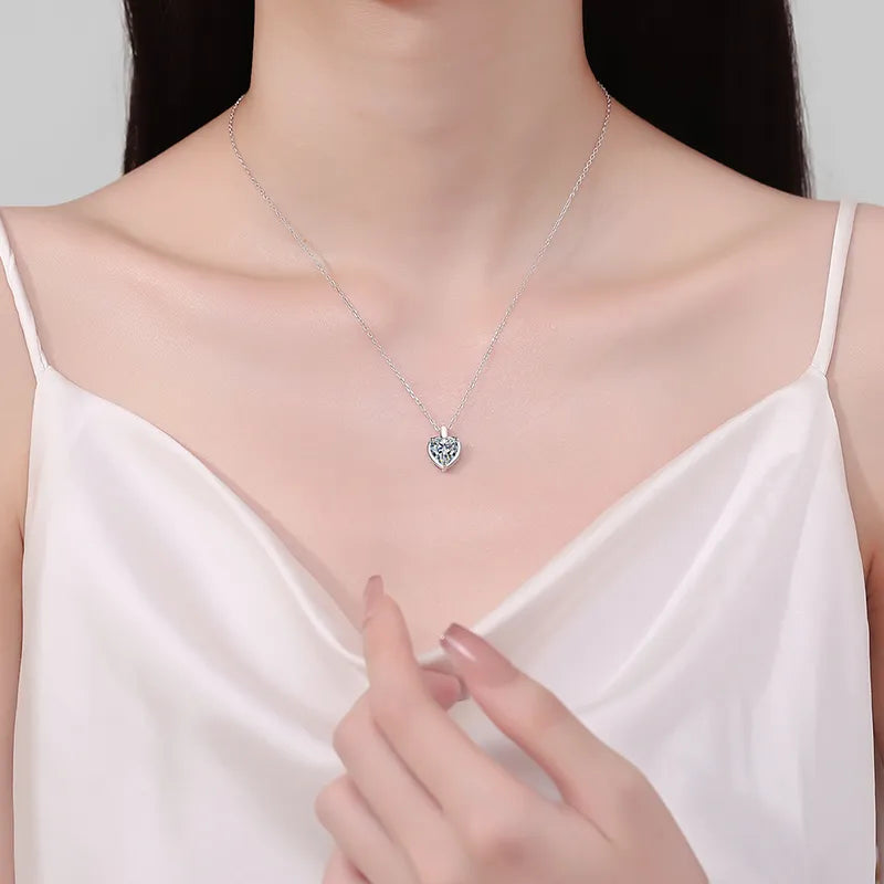 2 Carat Moissanite 925 Sterling Silver Heart Shape Necklace - Roe Creation