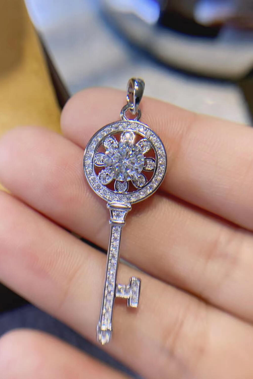 1 Carat Moissanite Platinum-Plated Key Pendant Necklace - Roe Creation