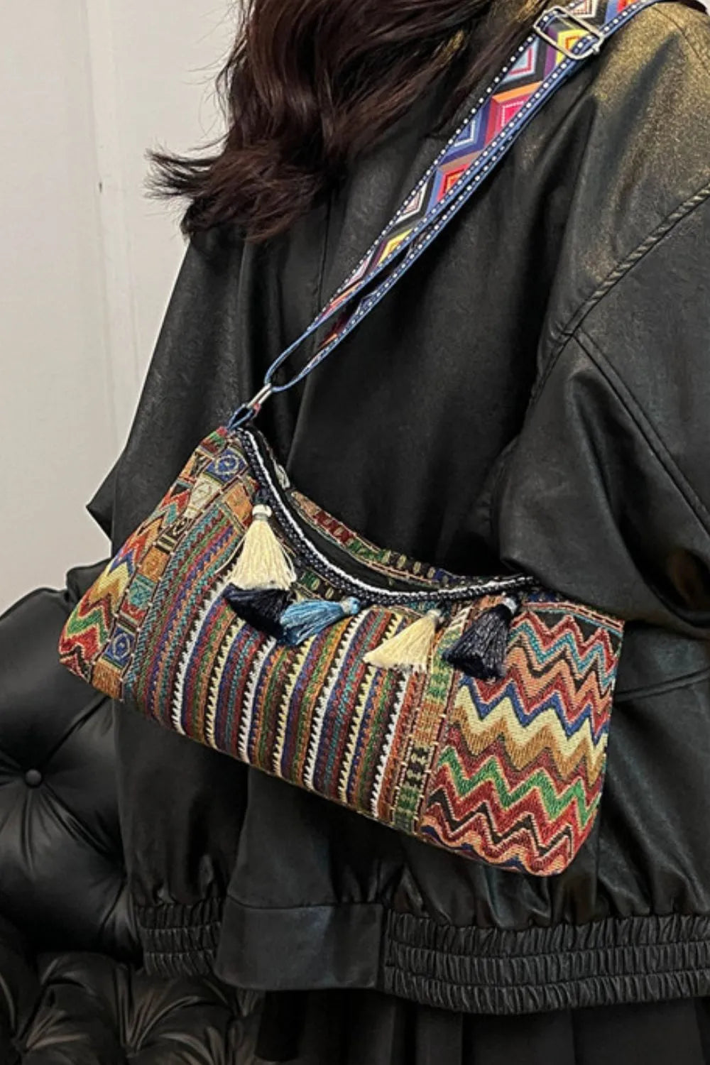 Retro Patterned Shoulder Bag with Tassel and Adjustable Strap - Roe Creation