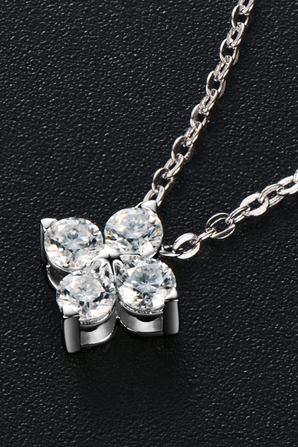 Moissanite Four Leaf Clover Pendant Necklace - Roe Creation