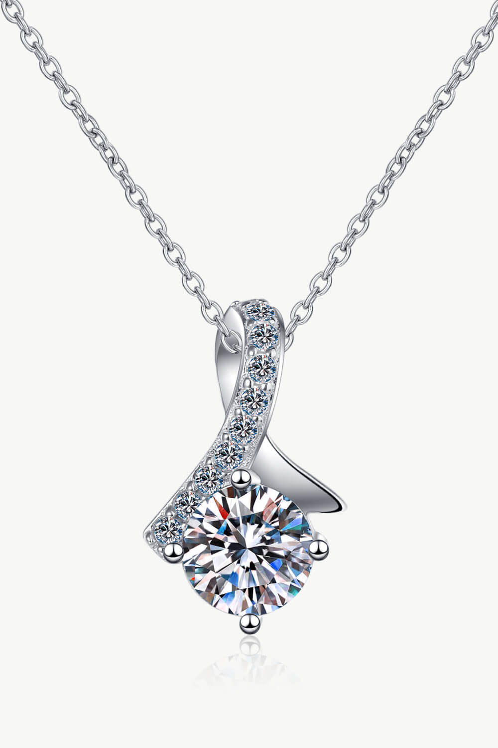 Unique and Chic Moissanite Pendant Necklace - Roe Creation