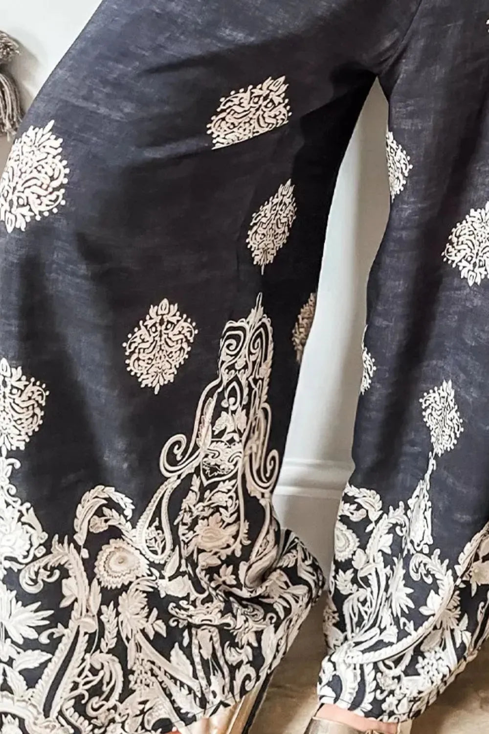 Printed Wide Leg Pants – Comfortable, Stylish & Versatile - Roe Creation
