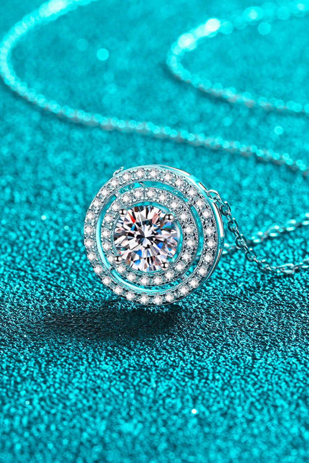 Moissanite Round Pendant Rhodium-Plated Necklace - Roe Creation