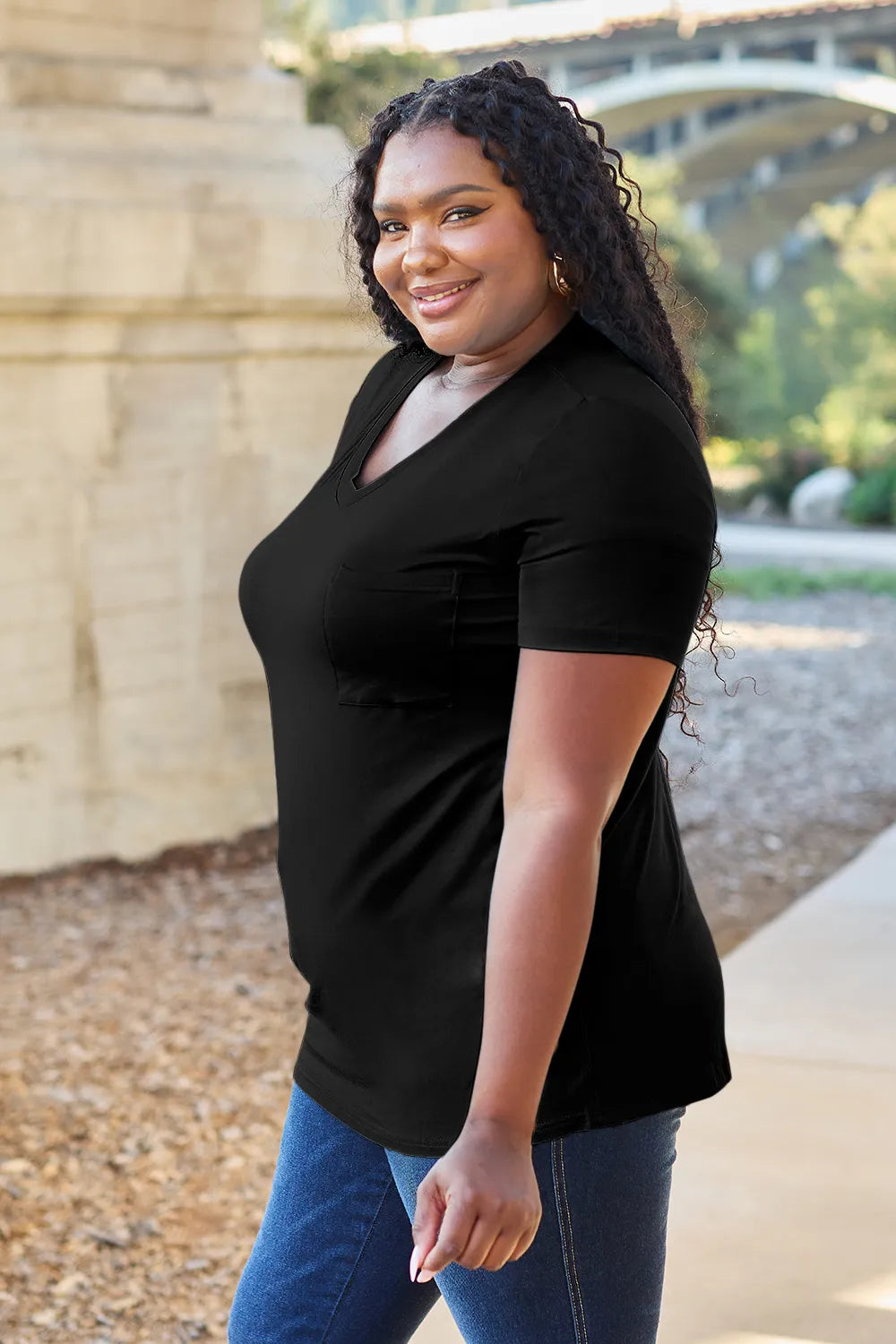 Basic Bae Bamboo Full Size V-Neck Short Sleeve T-Shirt - Roe Creation