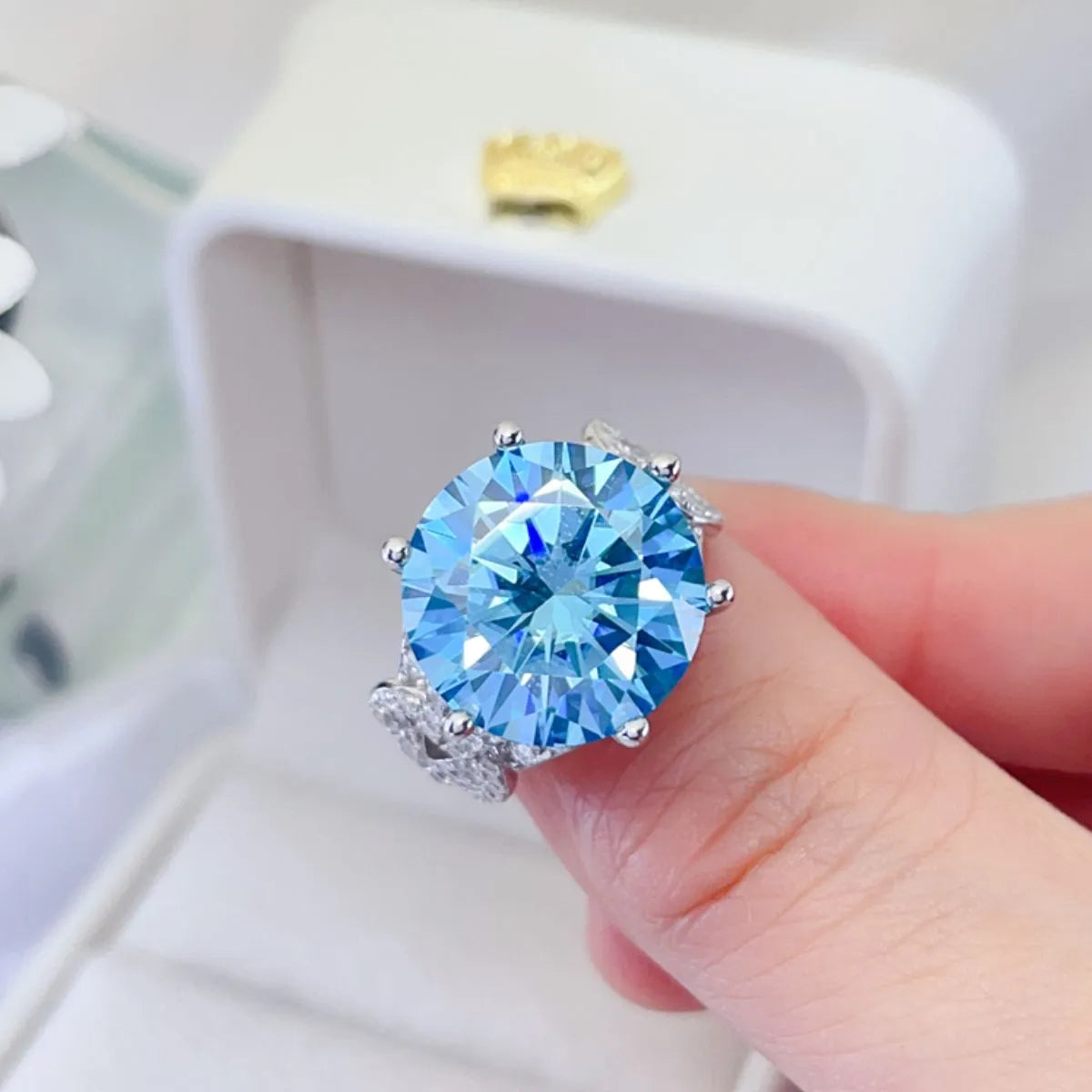 10 Carat Moissanite 925 Sterling Silver Ring - Roe Creation