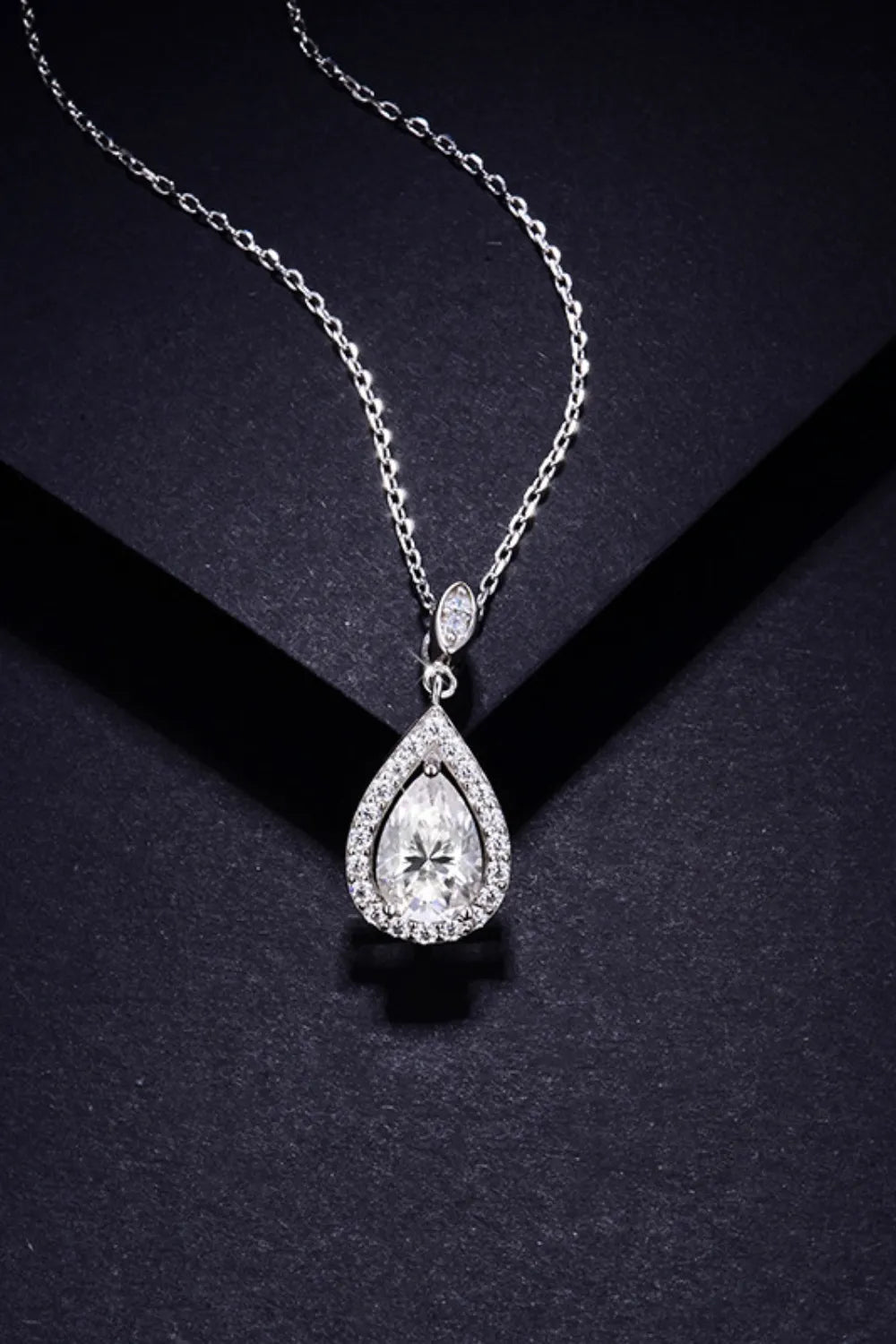 1.5 Carat Moissanite 925 Sterling Silver Teardrop Necklace - Roe Creation