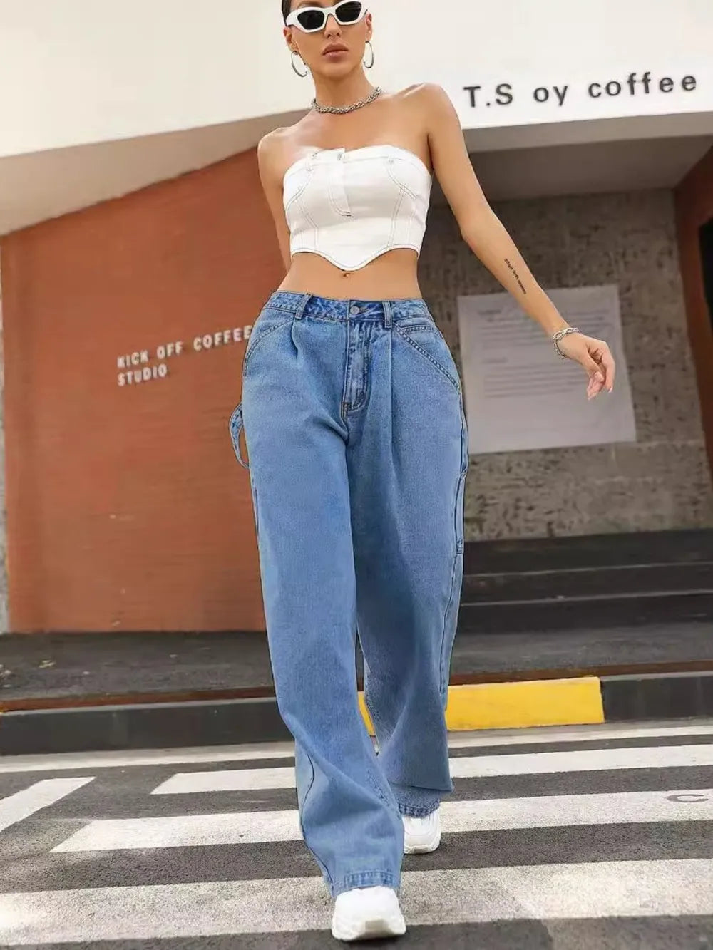 Wide Leg Jeans with Pockets - Roe Creation