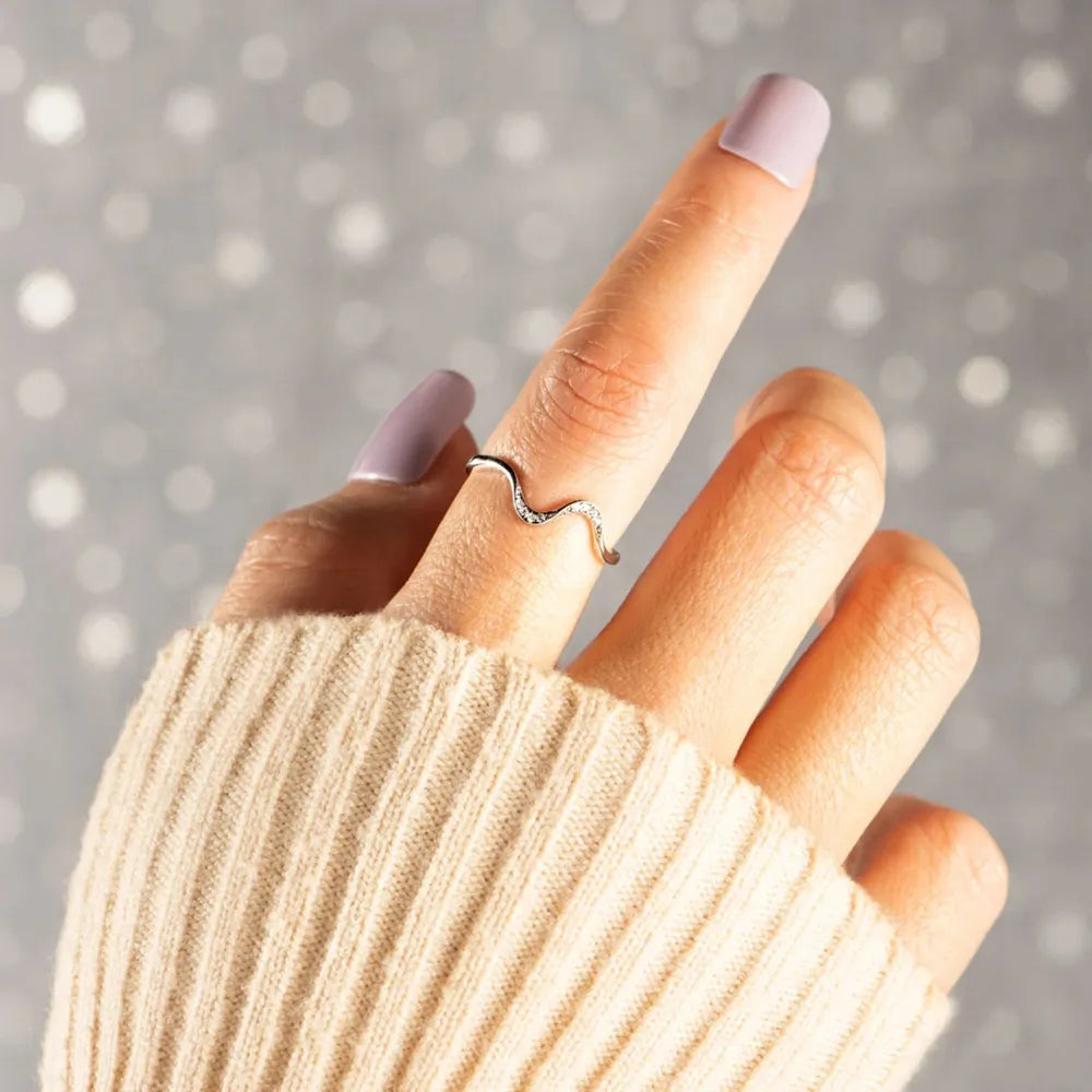 925 Sterling Silver Inlaid Zircon Wave Shape Ring - Roe Creation
