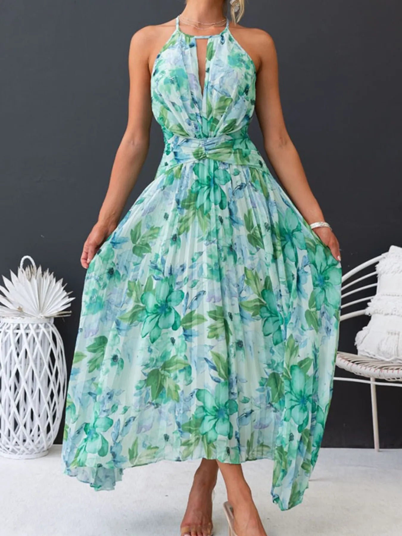 Printed Sleeveless Pleated Dress - Roe Creation