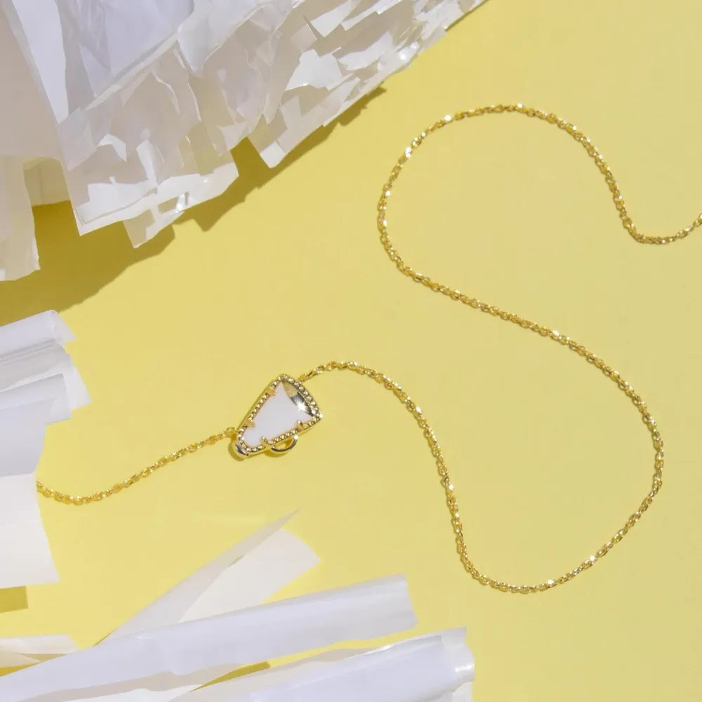 Sporty Element Resin Necklace - Roe Creation