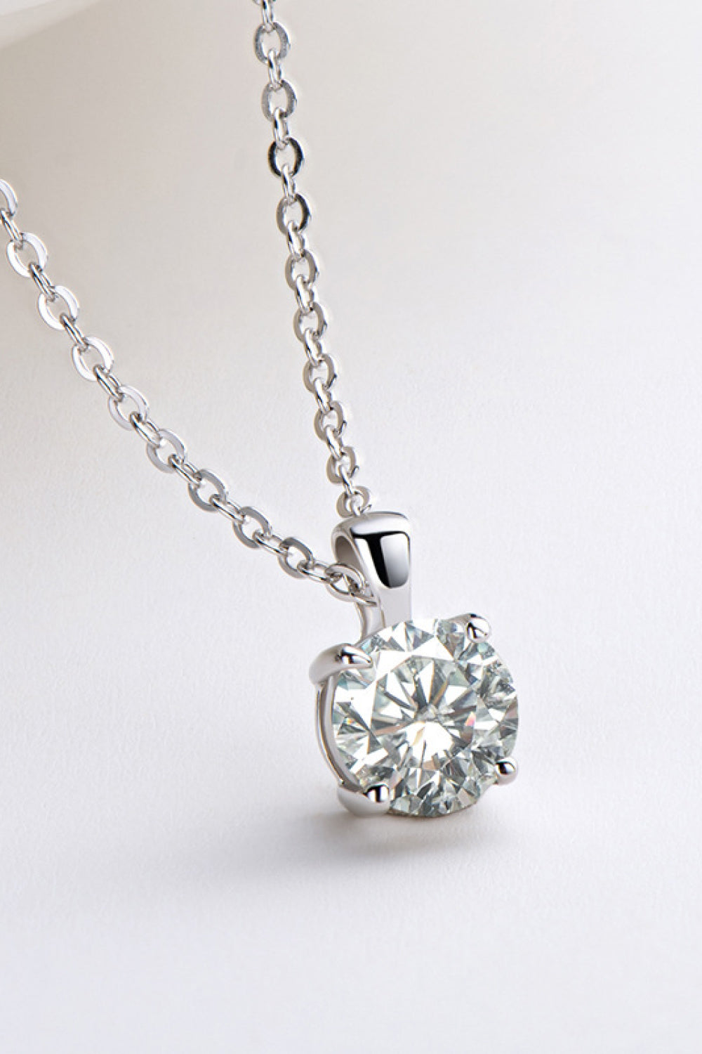 925 Sterling Silver 1 Carat Moissanite Chain-Link Necklace - Roe Creation