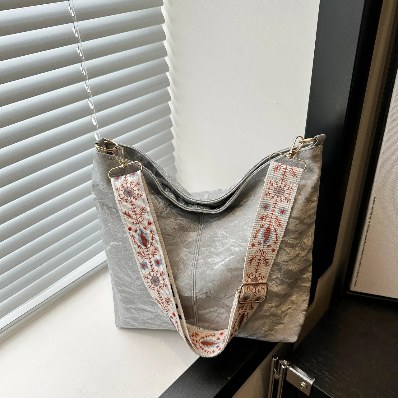 Floral Adjustable Strap Shoulder Bag - Roe Creation