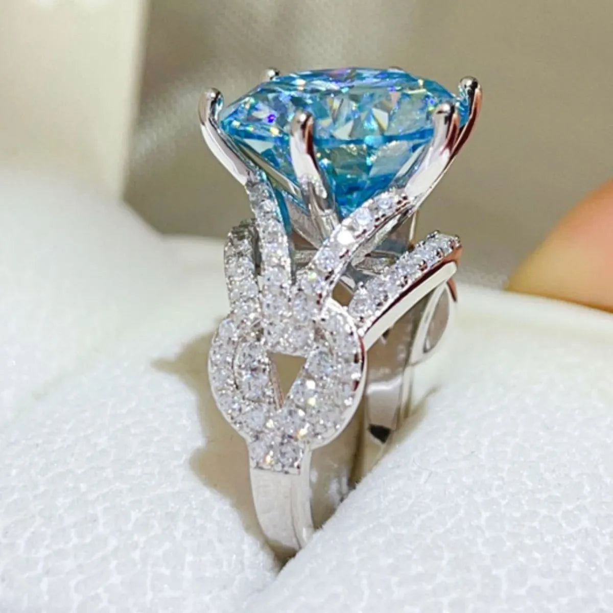 10 Carat Moissanite 925 Sterling Silver Ring - Roe Creation