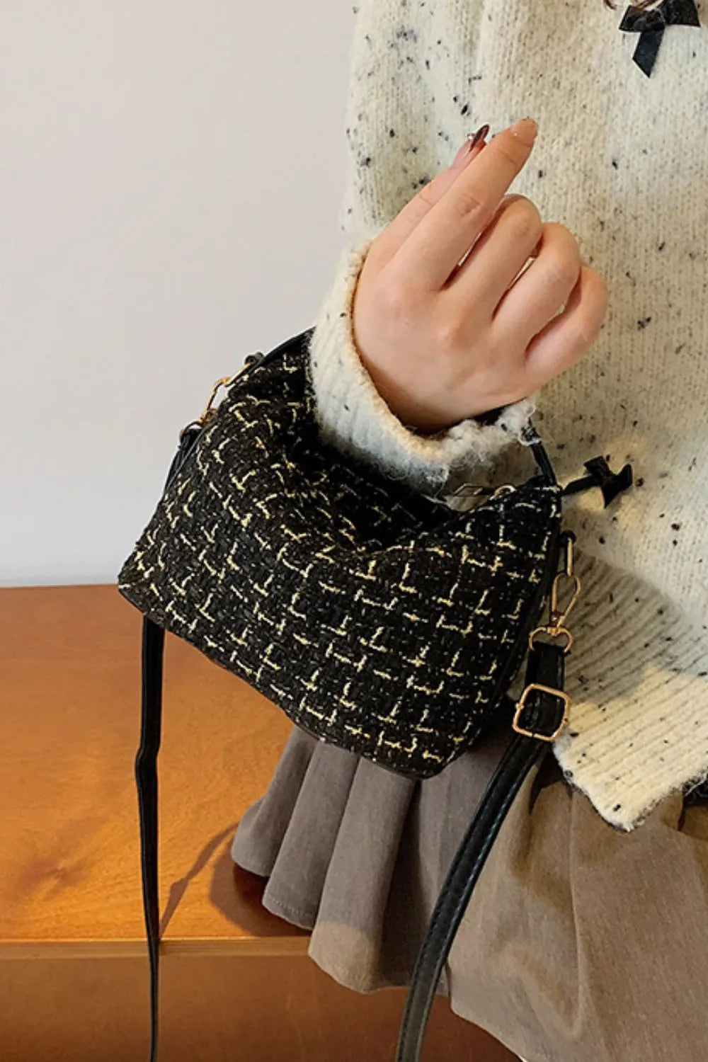 Woven Shoulder Bag with Removable Strap - Roe Creation