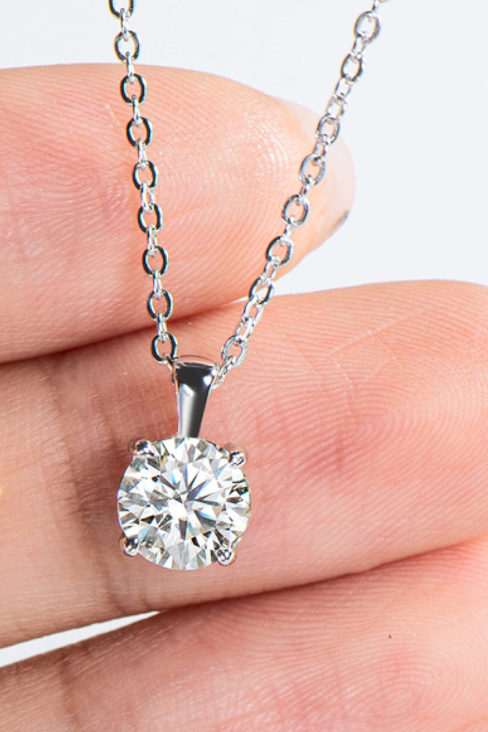 925 Sterling Silver 1 Carat Moissanite Chain-Link Necklace - Roe Creation