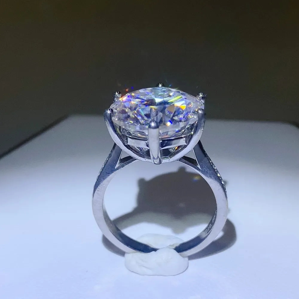 10 Carat Moissanite 925 Sterling Silver Ring - Roe Creation