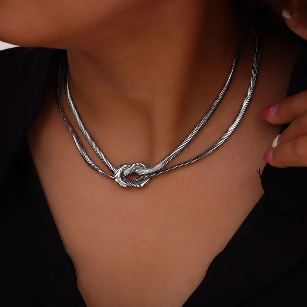 Titanium Steel Knot Necklace - Roe Creation