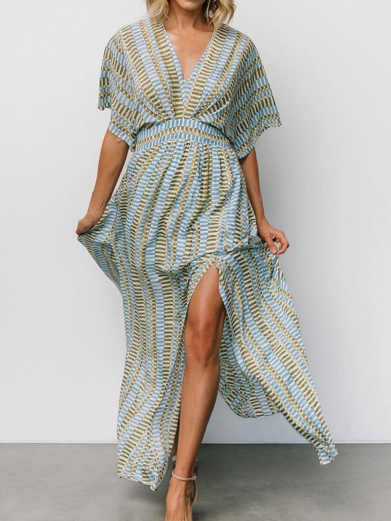 Slit V-Neck Short Sleeve Maxi Dress - Roe Creation