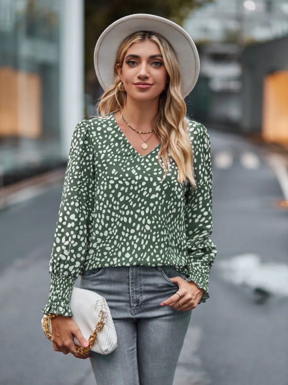 Elegant Printed V-Neck Blouse with Lantern Sleeves - Roe Creation
