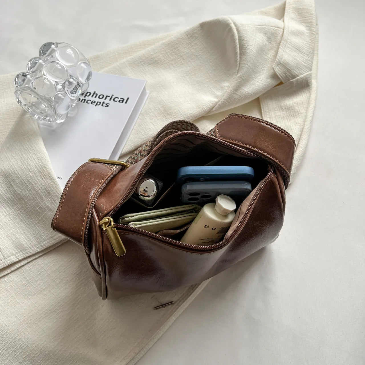 Leather Shoulder Bag with Woven Strap - Roe Creation
