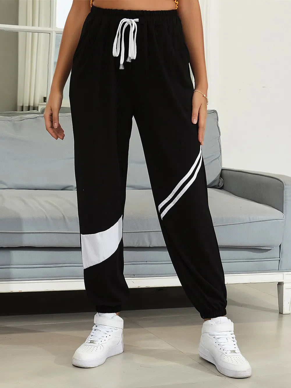 Drawstring Contrast Joggers with Pockets - Roe Creation