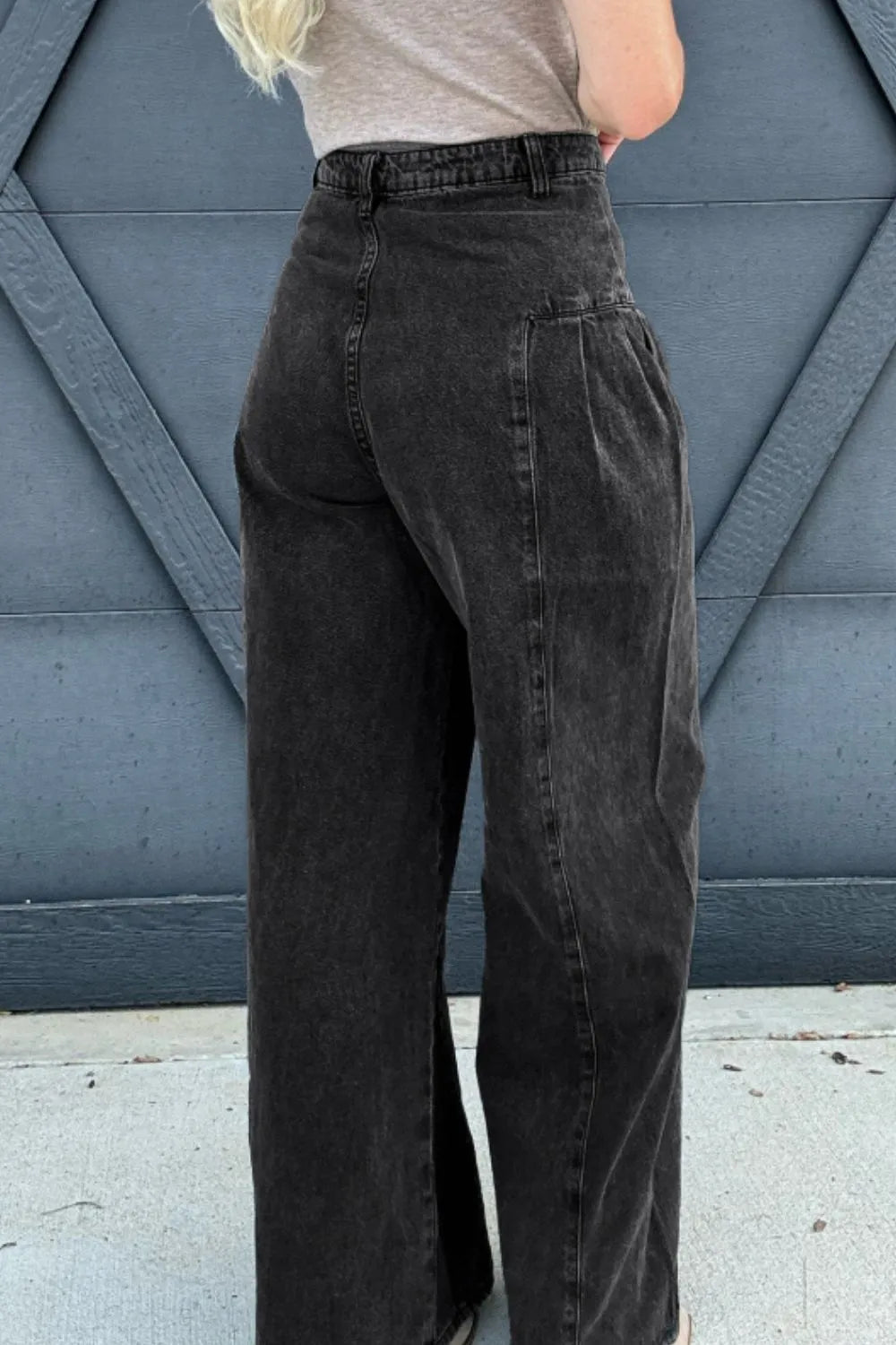 High Rise Wide Leg Jeans with Pockets - Roe Creation