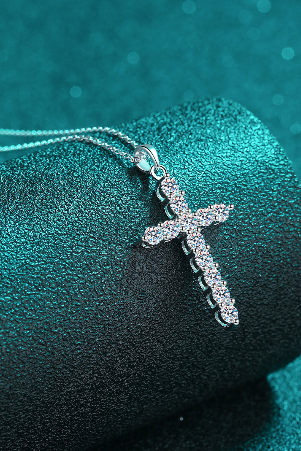 Adored 925 Sterling Silver Cross Moissanite Necklace - Roe Creation