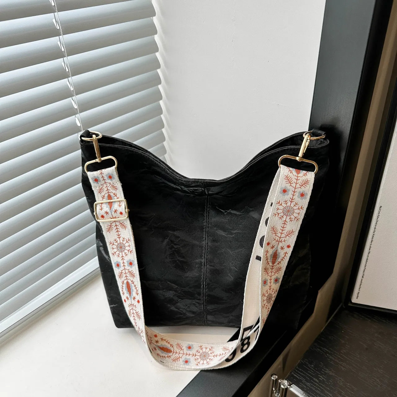 Floral Adjustable Strap Shoulder Bag - Roe Creation