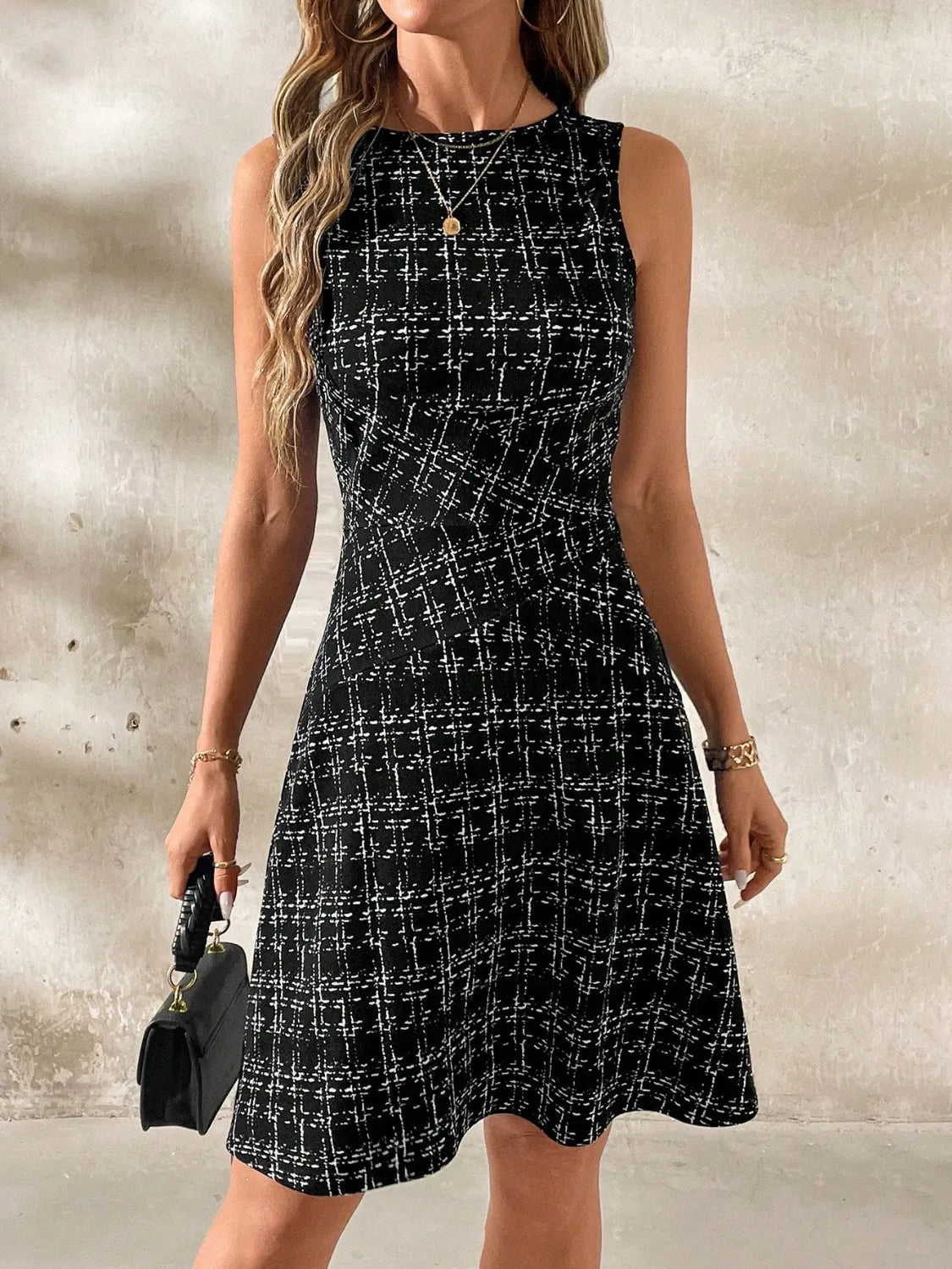 Round Neck Sleeveless Dress - Roe Creation