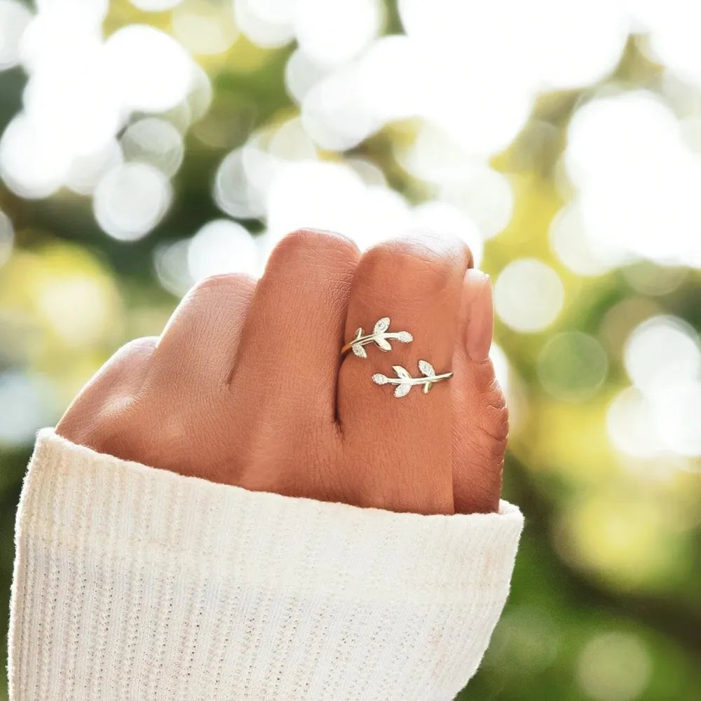 925 Sterling Silver Zircon Leaf Shape Ring - Roe Creation
